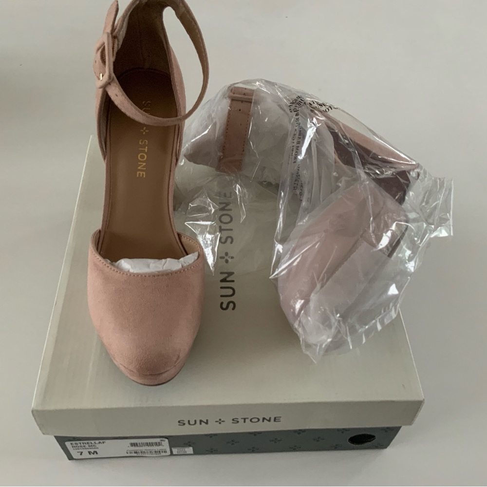 Sun & Stone Closed Toe Suede Ankle Strap Pump